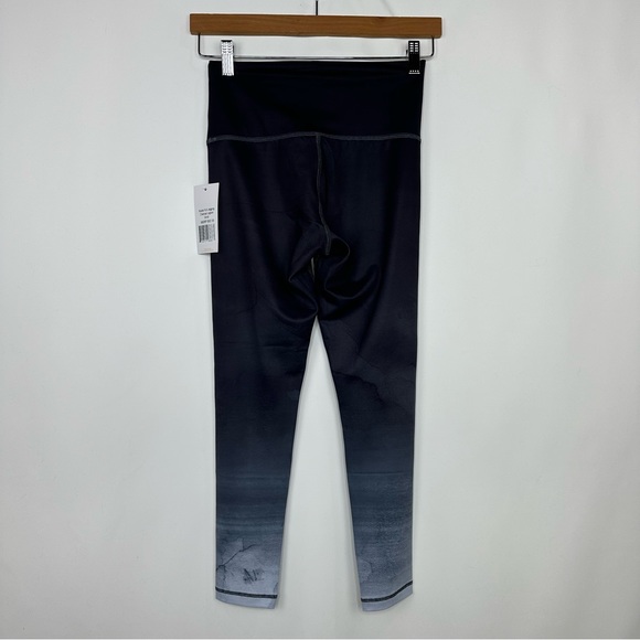 Sol and Mane Gray Charcoal Lagoon Mudra Full High Waisted Leggings Sz S NEW! - Picture 6 of 13